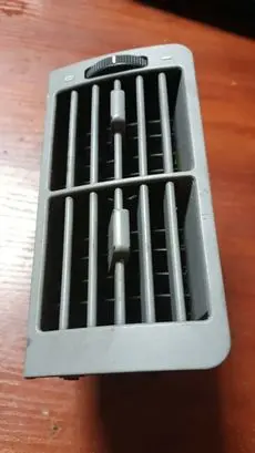 BMW 7 E38 Rear air vent grill 8364120