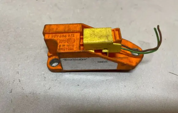 Skoda Fabia Mk2 (5J) Airbag deployment crash/impact sensor 1T0909606A