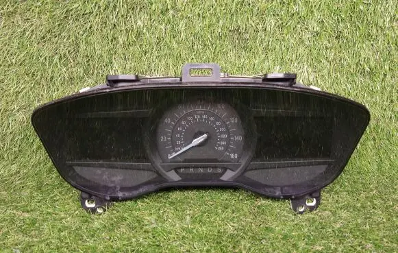 Ford Fusion II Speedometer (instrument cluster) ES7T10849JD