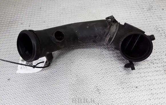 Mercedes-Benz E W210 Air intake duct part A1121410004