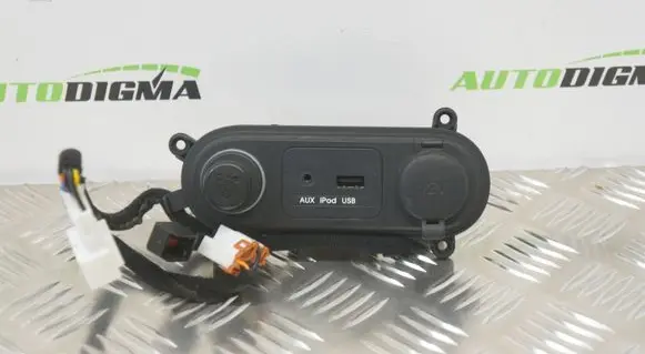 KIA Optima USB socket connector 961202T100