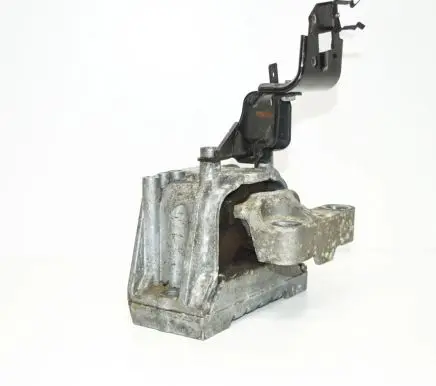 Volkswagen PASSAT CC Engine mount bracket 1K0199262