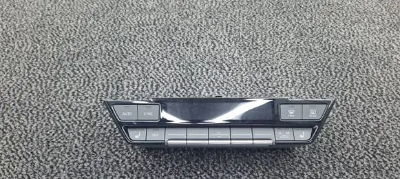 Audi Q4 Sportback e-tron Climate control unit 89A820043A