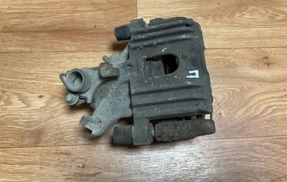 Mini One - Cooper R50 - 53 Front brake caliper