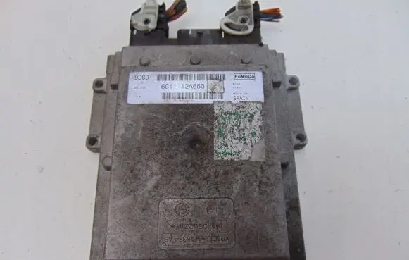 Ford Focus Engine control unit/module 6C1112A650AD