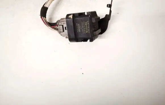 Toyota Avensis T270 Glow plug pre-heat relay 2861067010 28610-67010