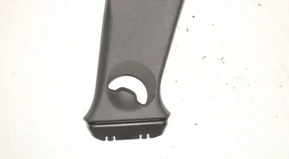 BMW X2 F39 (B) pillar trim (top) 7426398