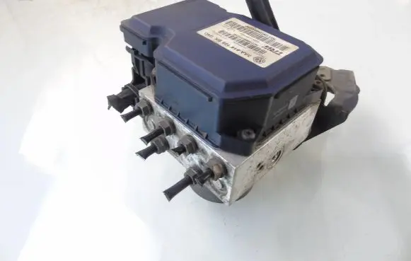 Volkswagen PASSAT B7 ABS Pump 3AA614109BK