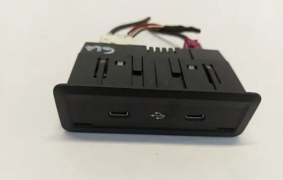 Mercedes-Benz GLA H247 USB socket connector A2478207502