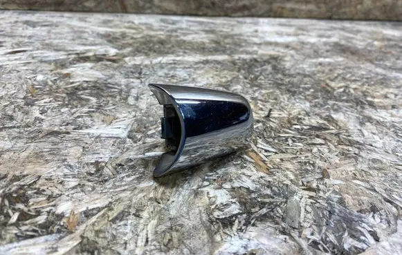 Infiniti QX80 Rear door handle cover 