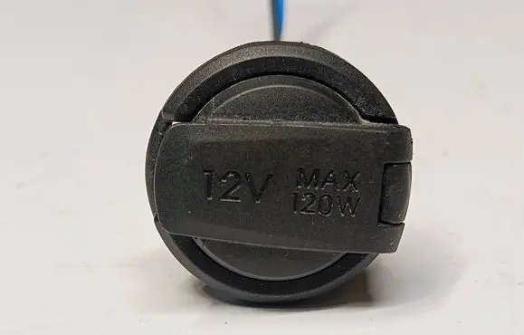 Hyundai ix35 12 V Socket (front) 03184694