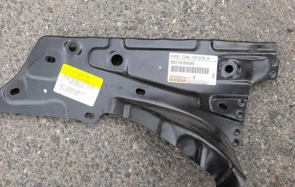 Toyota Yaris Radiator support slam panel bracket 557130D090