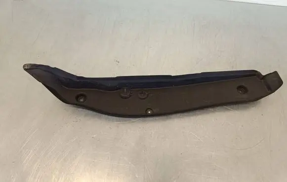 Mercedes-Benz E W213 Fender end trim A2138890125