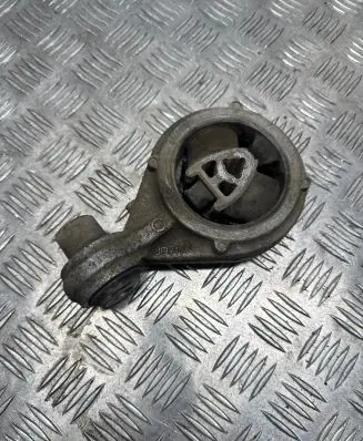 Nissan Qashqai Engine mount bracket JD71A