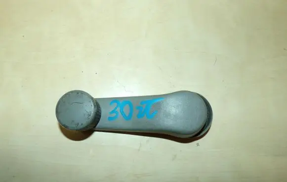 Mercedes-Benz Sprinter W901 W902 W903 W904 Front door window winding handle 1h0837581