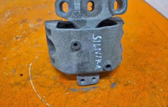 Volkswagen Golf IV Engine mount vacuum valve 1J0199262