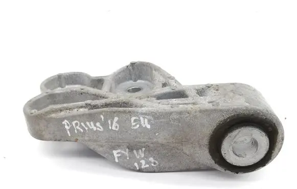 Toyota Prius (XW50) Gearbox mount