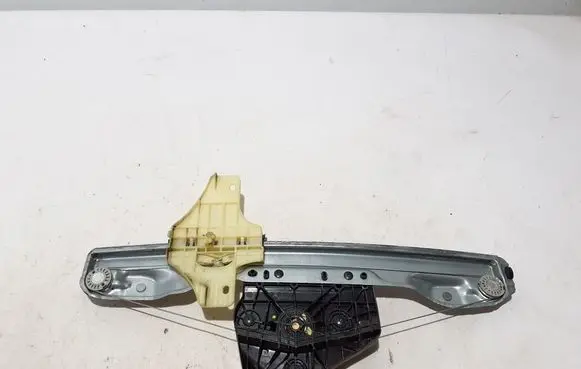 Renault Megane E-Tech Front door window regulator with motor 807206782R