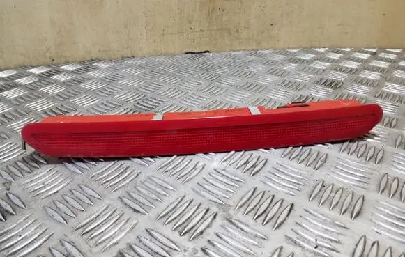 Volkswagen Tiguan Third/center stoplight 1K6945097B