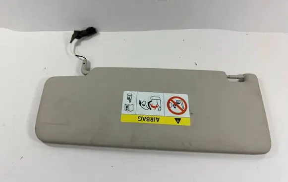 Volkswagen Tiguan Allspace Sun visor