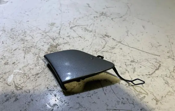 Rear bumper row hook cap/cover