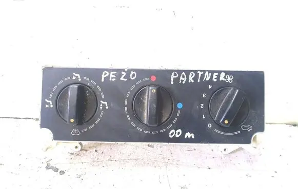 Peugeot Partner Air conditioner control unit module M49030549B