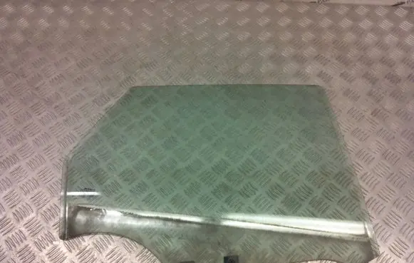 Renault Captur Rear door window glass 43R001583