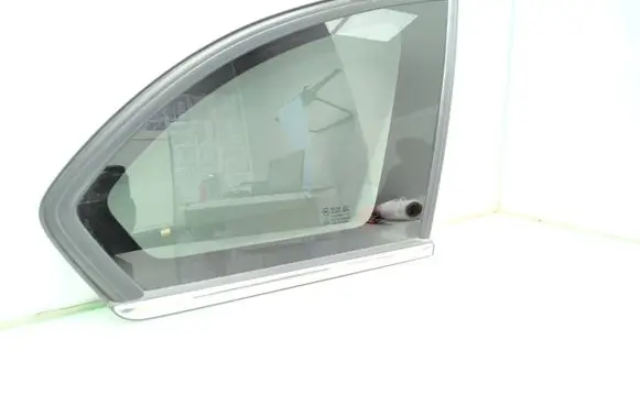 Chevrolet Captiva Rear side window 96622513 43R000083