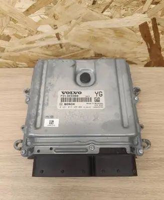 Volvo XC70 Engine control unit/module P31303388 1039S33755 0281015286