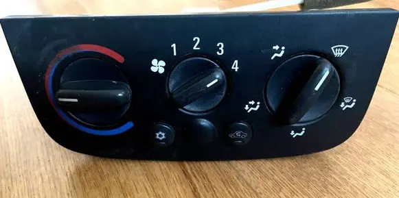 Opel Tigra B Climate control unit 031111C 031111CAACD