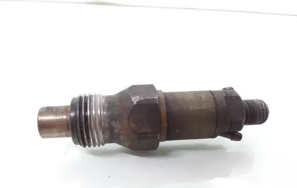 Mitsubishi Carisma Fuel injector LCR6735401D