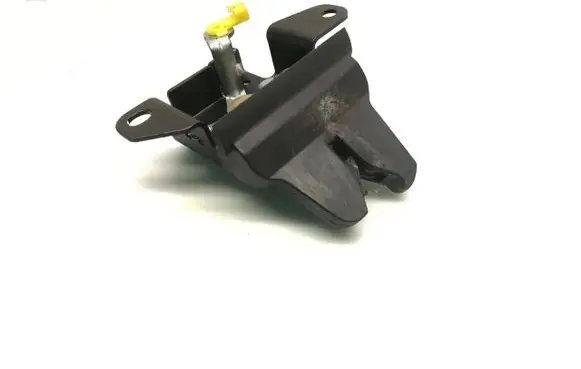 Toyota Camry Tailgate/trunk/boot lock/catch/latch
