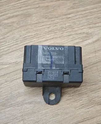 Volvo S80 Seat heating relay 8697318 211618