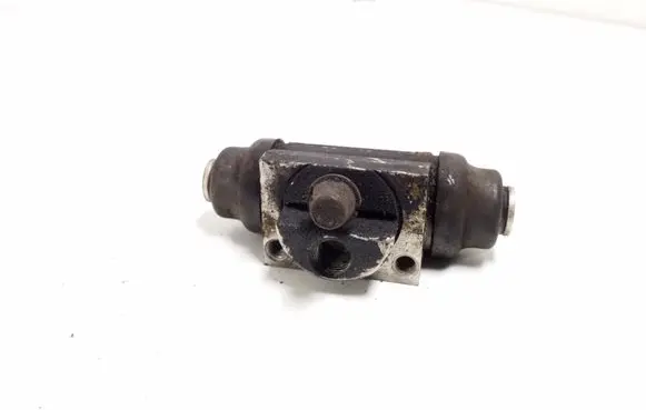 Toyota Yaris Rear brake cylinder 47550-09100