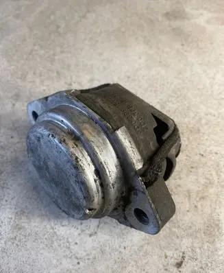 Volkswagen Phaeton Gearbox mount 3D0399151AF 3D0399152N
