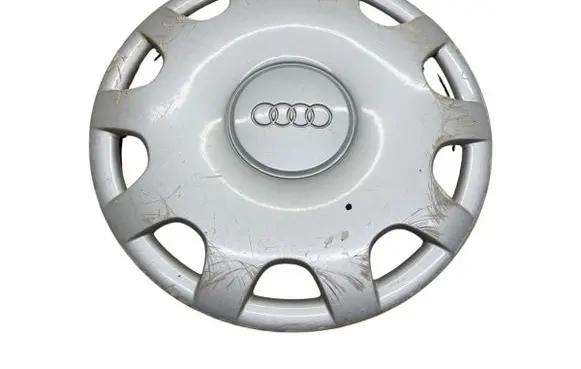 Audi A6 S6 C4 4A R15 wheel hub/cap/trim 4A0601147A