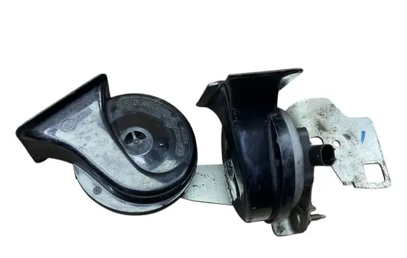 BMW 5 E60 E61 Horn signal 6935709 0092018
