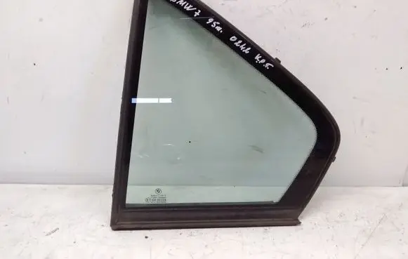 BMW 7 E38 Rear vent window glass 