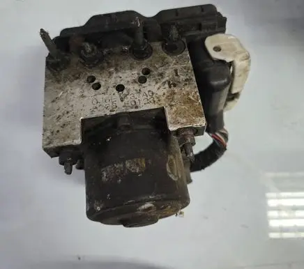 Mazda 6 ABS Pump GJ6E437A0 5228E0123