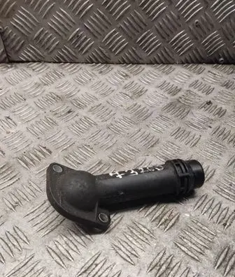 Volkswagen PASSAT B5.5 Engine coolant pipe/hose 03g121121c