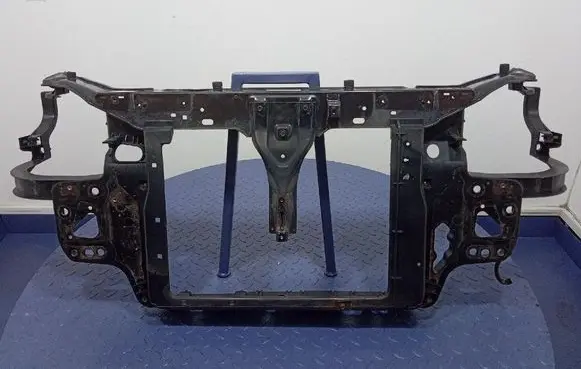 Hyundai Getz Front bodywork piece 
