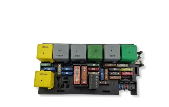 Mercedes-Benz ML W164 Fuse module A1645400072 15444546