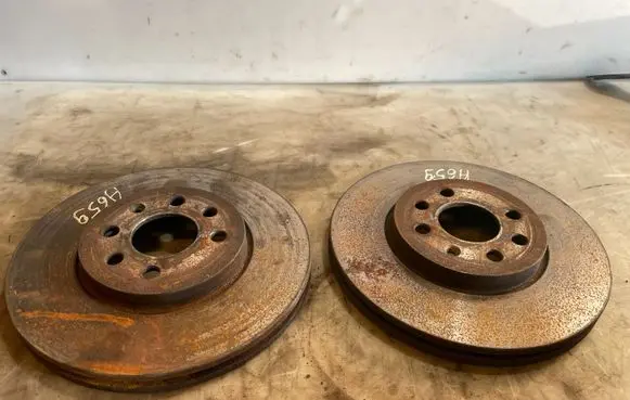 Opel Astra H Front brake disc