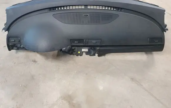 Volkswagen PASSAT B6 Dashboard 3C1857003 3C1857003SRTKV