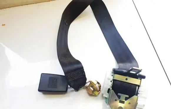 Audi A3 S3 8P Rear seatbelt 8p0857807b 33041601