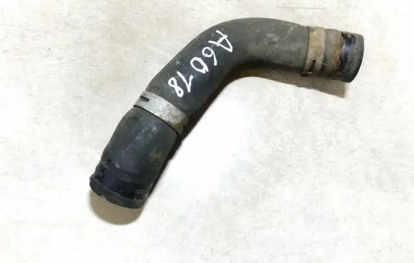 Subaru Impreza III Engine coolant pipe/hose