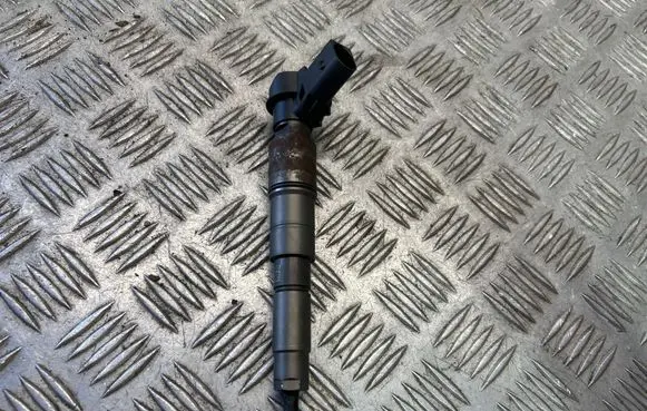 BMW 5 E60 E61 Fuel injector 0445115050 7796042
