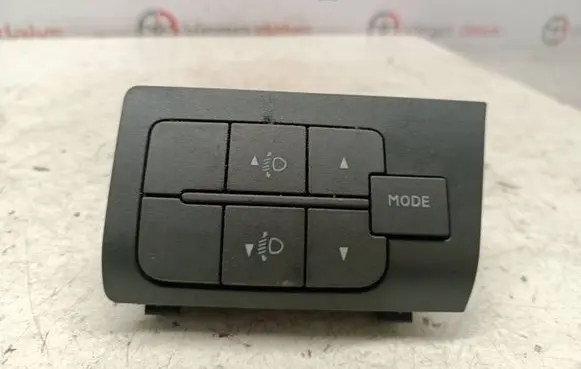 Peugeot Boxer Headlight level height control switch