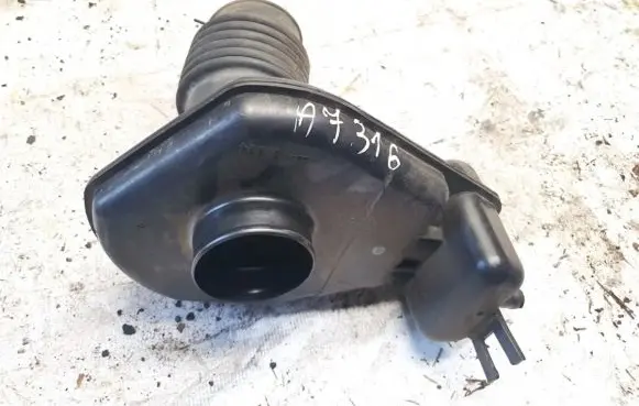 Nissan Murano Z50 Air intake hose/pipe 9y504