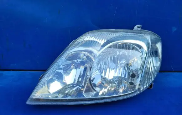 Toyota Corolla E120 E130 Headlight/headlamp 0255 FARBA